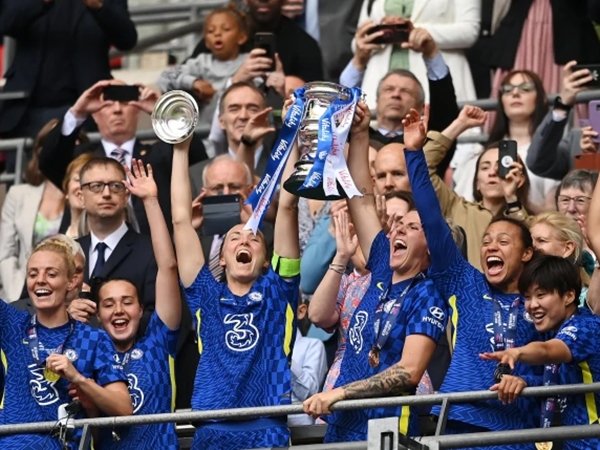 Tim Wanita Chelsea menangkan Piala FA 2021-22 (Sumber: Getty)