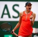 Hasil French Open: Magda Linette Hancurkan Mimpi Ons Jabeur