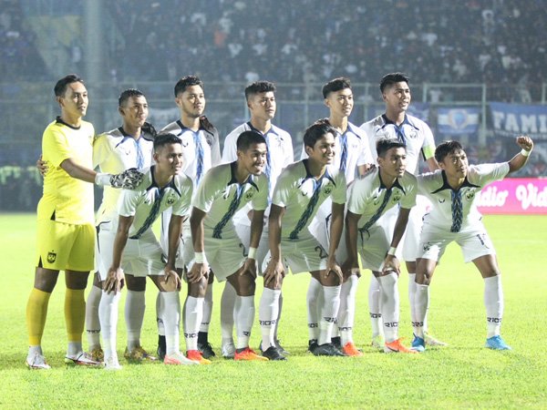 Skuat PSIS Semarang saat menghadapi Arema FC di laga uji coba