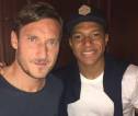 Pernah Tolak Madrid, Totti Turut Senang Kylian Mbappe Pilih Bertahan di PSG