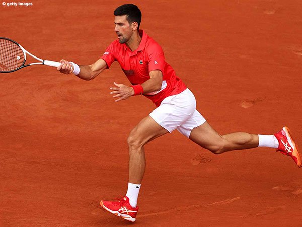 Novak Djokovic tak harus mandi keringkat demi lolos ke babak keempat French Open