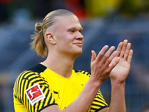 Borussia Dortmund masih terus cari penyerang untuk gantikan Erling Haaland