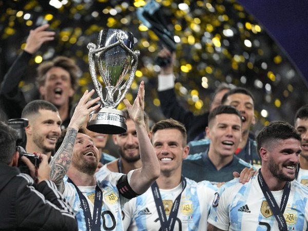Lionel Messi bawa Argentina kalahkan Italia di laga Finalissima