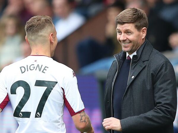 Lucas Digne senang dengan gaya sepak bola menyerang yang dimainkan Steven Gerrard di Aston Villa.