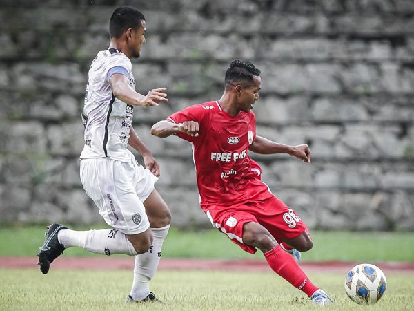 Laga uji coba Persis Solo kontra Bali United
