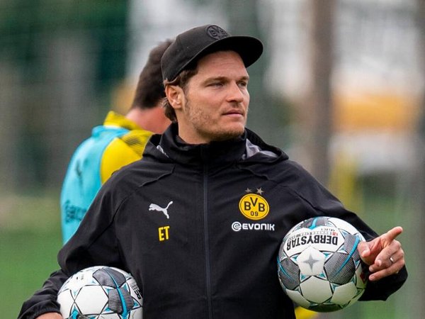 Pelatih Borussia Dortmund Edin Terzic (