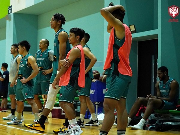 Timnas Basket Indonesia sedang fokus latihan. (Images: Perbasi)