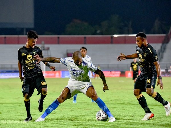 Persebaya akan menguji kekuatan melawan Persib di Bandung dalam Piala Presiden 2022