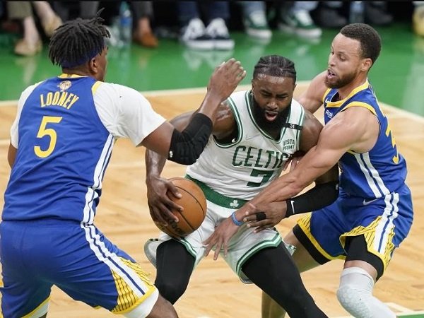 Golden State Warriors juara NBA 2021-2022 setelah libas Boston Celtics.