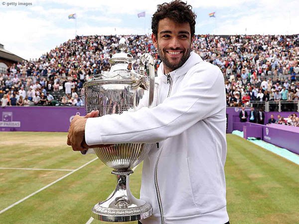 Matteo Berrettini kembali bawa pulang gelar dari Queen's Club