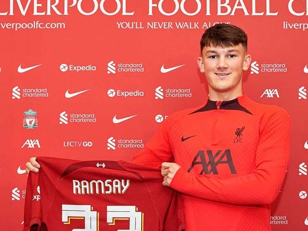 Klopp Beberkan Alasan Kenapa Liverpool Datangkan Calvin Ramsay