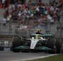 Lewis Hamilton Ingin Mercedes Hati-Hati Dalam Eksprimen Hal Baru