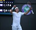 Hasil Wimbledon: Stefanos Tsitsipas Tersudutkan, Tapi Tak Tersingkir