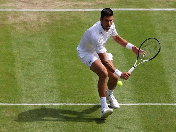 Novak Djokovic tak buang banyak waktu demi melangkah ke babak keempat Wimbledon