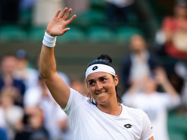 Ons Jabeur tampil habis-habisan demi semifinal Wimbledon pertama