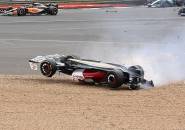 Kecelakaan Guanyu Zhou di Silverstone Bikin Sainz Merasa Ngeri