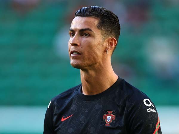 PSG Diperingatkan untuk Tidak Datangkan Cristiano Ronaldo
