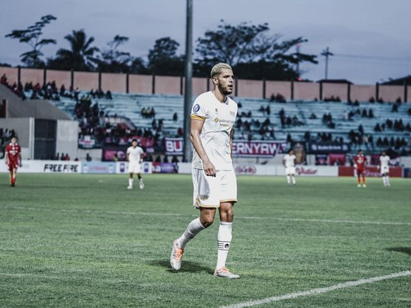 Penyerang Dewa United FC, Karim Rossi