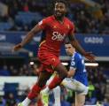 Dilirik Everton, Emmanuel Dennis Tak Tutup Kemungkinan Tinggalkan Watford