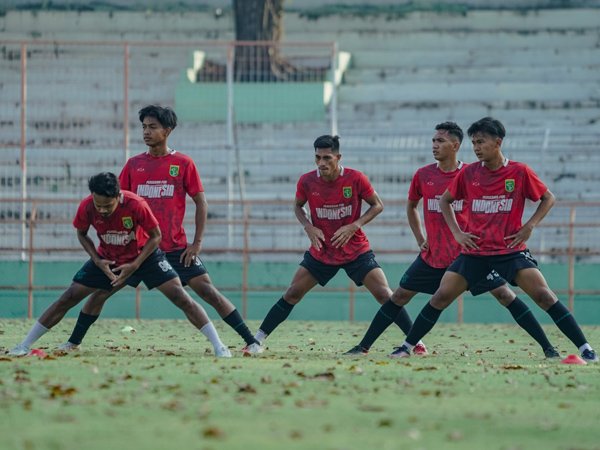 Latihan Persebaya Surabaya jelang menghadapi Bhayangkara FC