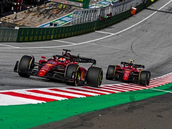 Ferrari, Charles Leclerc, Carlos Sainz