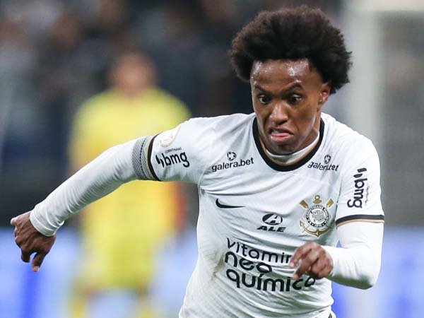 Fulham Tertarik Bawa Willian Kembali ke Liga Premier