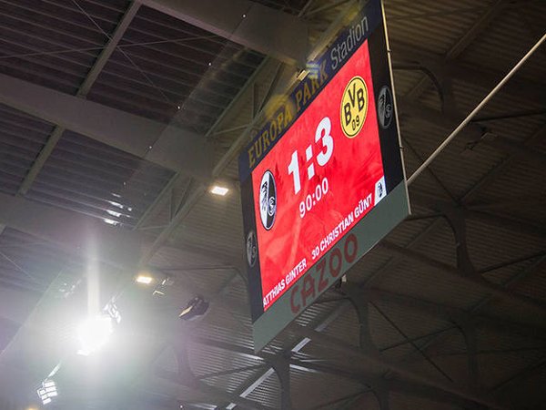 Borussia Dortmund meraih kemenangan 3-1 atas SC Freiburg di pekan kedua Bundesliga