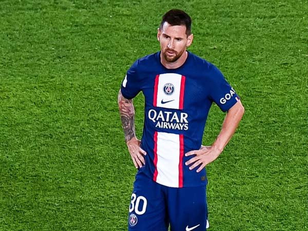 Mbappe Dinilai Sudah Berlaku Tidak Sopan Kepada Messi