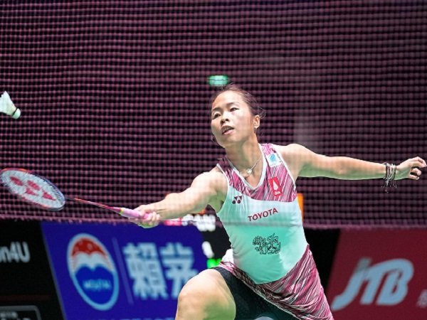 Michelle Li Bangga Kalahkan Intanon di Kejuaraan Dunia 2022