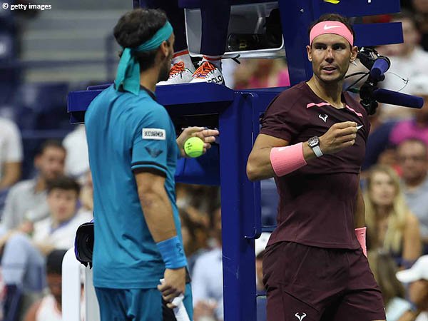 Hidung berdarah tak hentikan langkah Rafael Nadal menuju babak 32 besar US Open