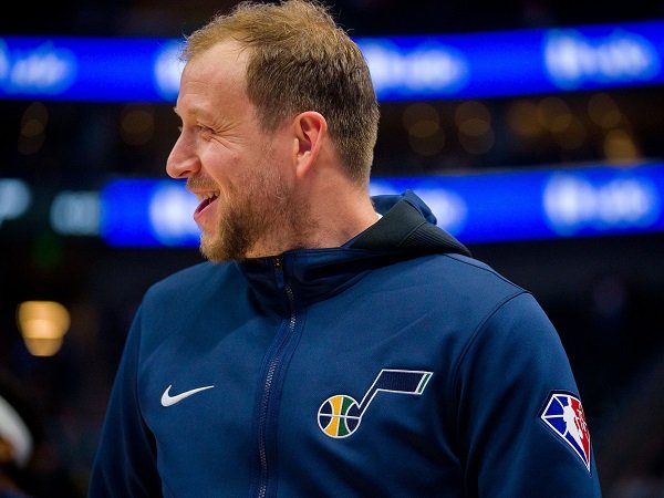 Joe Ingles punya alasan khusus selalu pakai sepatu edisi kobe.