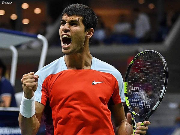Carlos Alcaraz jatuh bangun demi tembus perempatfinal di US Open