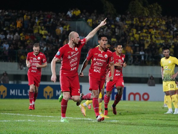 Penyerang Persija Jakarta, Michael Krmencik merayakan gol ke gawang Barito Putera