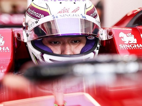 Guanyu Zhou proud to dedicate more points to Alfa Romeo