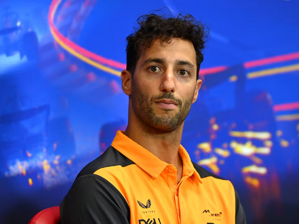Daniel Ricciardo prediksi GP Singapura akan sulitkan McLaren.