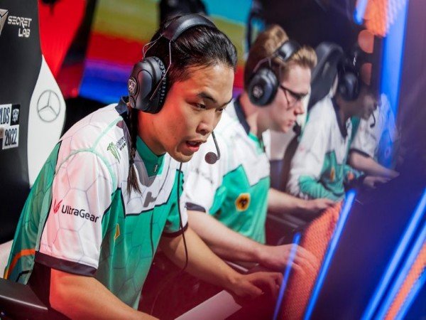 Menangkan 2 Laga Tiebreak, Evil Geniuses Maju ke Putaran 2 Play-in Worlds 2022