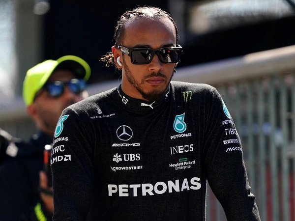 Lewis Hamilton berniat balapan hingga usia lebih dari 40 tahun.