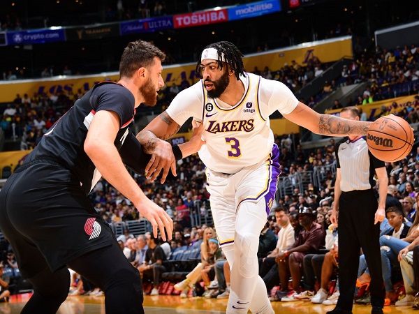 Los Angeles Lakers lagi-lagi kalah dari Portland Trail Blazers.