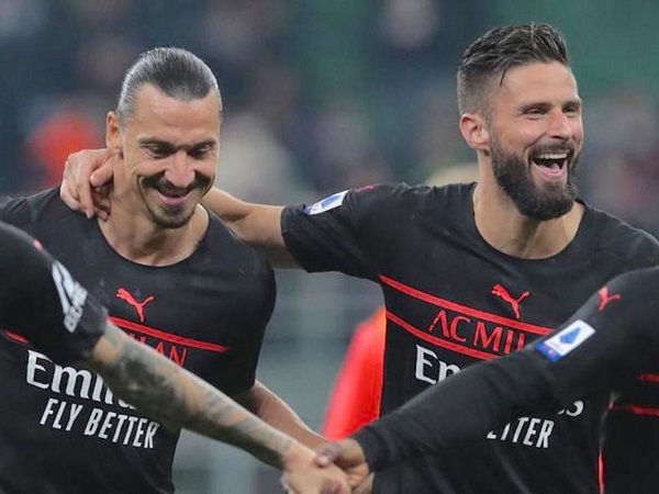 Zlatan Ibrahimovic dan Olivier Giroud