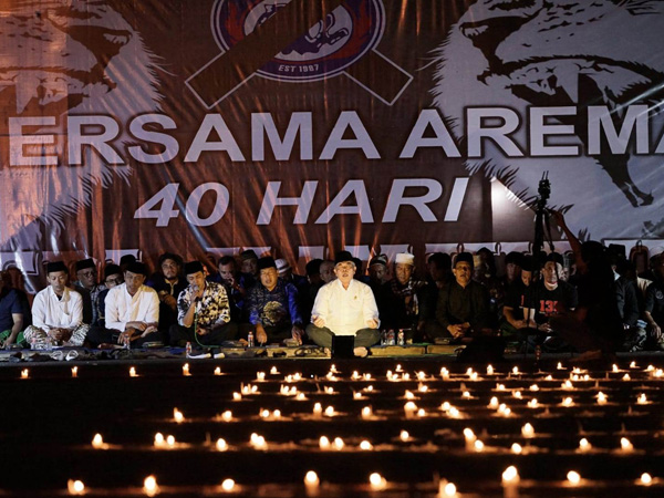 Peringatan dan doa bersama Arema FC untuk korban tragedi Kanjuruhan