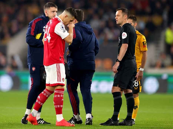 Gelandang Arsenal Granit Xhaka mengalami sakit perut di laga melawan Wolves