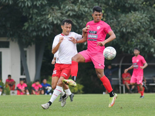 Laga uji coba Arema FC kontra Putra Delta Sidoarjo
