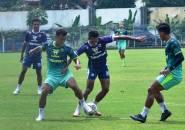 Persib Mainkan Game Internal, Tim Kostum Hijau Menang 2-1