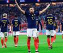 Patrice Evra Prediksi Prancis Bakal Hancurkan Inggris