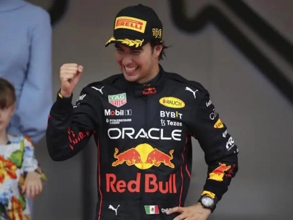 Pebalap Red Bull Racing, Sergio Perez. (images: Getty)