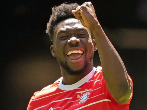 Thrilled!  Alphonso Davies named 2022 Canadian Player of the Year