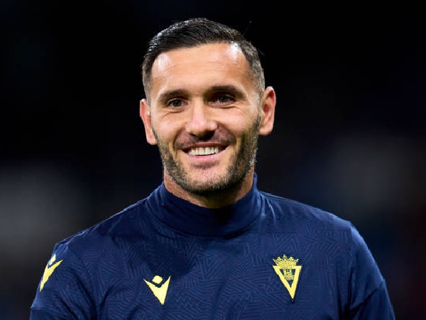Lucas Perez membiayai sebagian transfernya ke Deportivo La Coruna