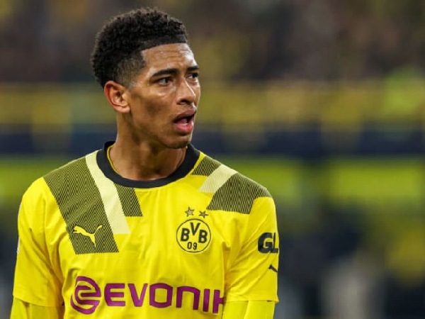 Borussia Dortmund Jadwalkan Pertemuan Dengan Orang Tua Jude Bellingham
