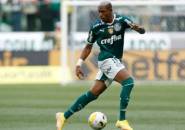 Nottingham Forest Rampungkan Transfer Gelandang Palmeiras