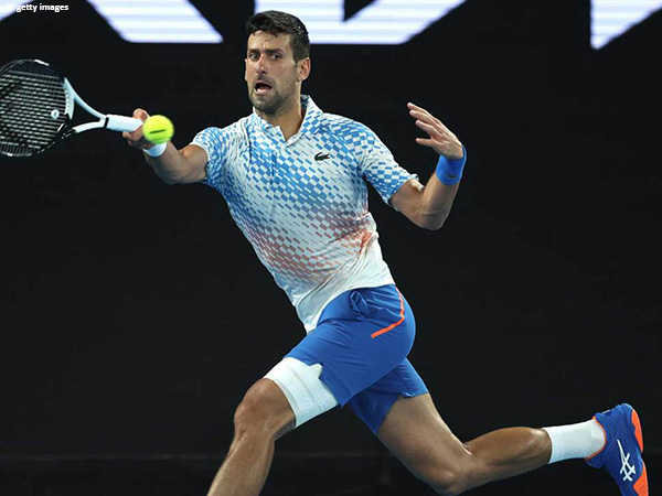 Hasil Australian Open: Novak Djokovic menang telak atas Alex De Minaur